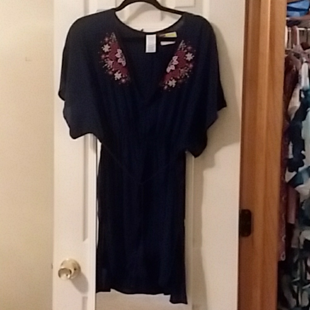 Short sleeve dress